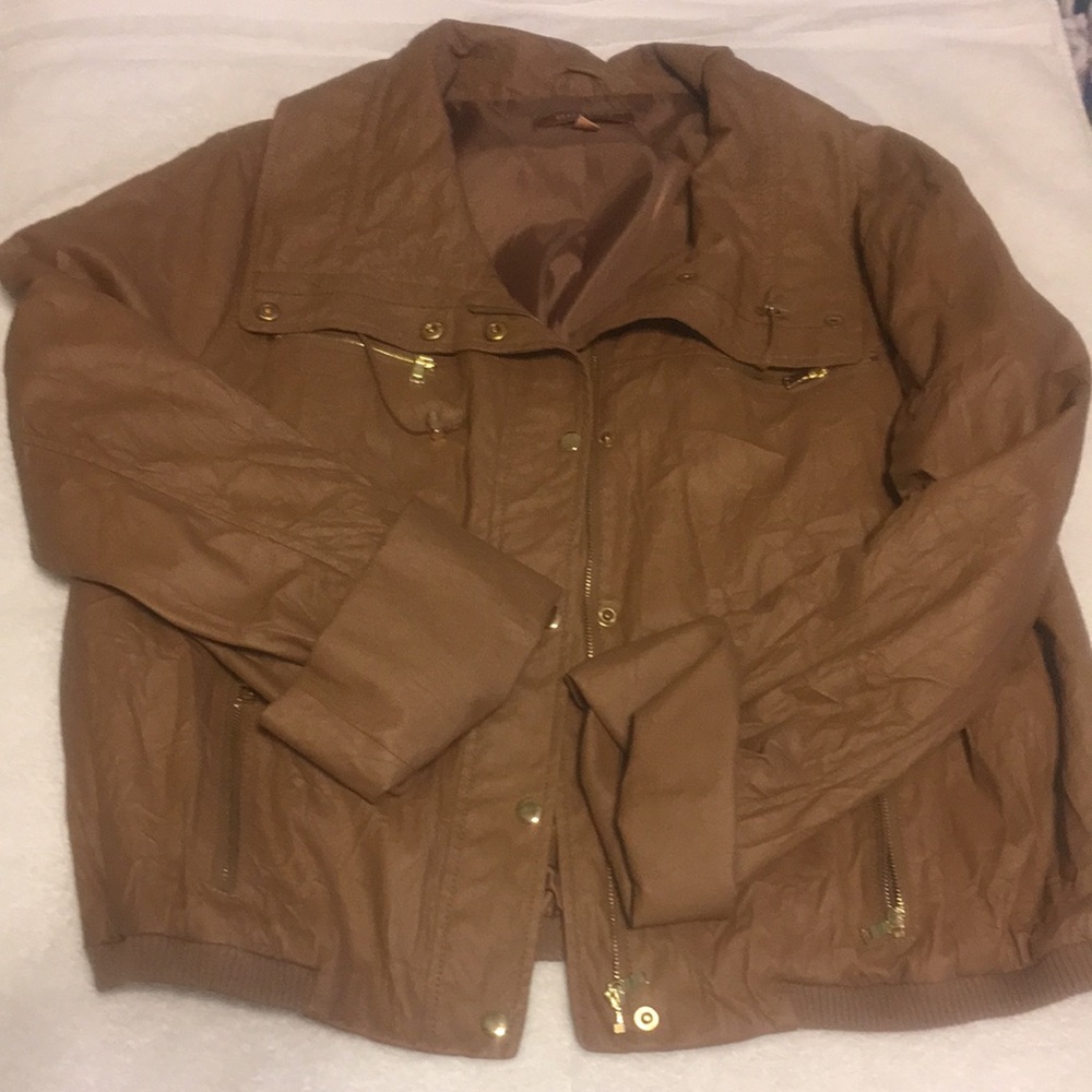 Ellen Tracy caramel color bomber jacket size XL